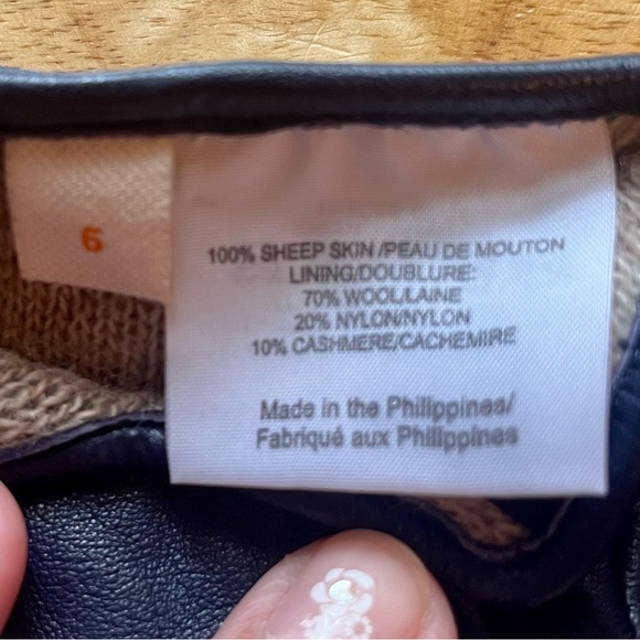 Tory Burch Navy Sheep Skin Gloves Size 6 - Picture 7 of 8